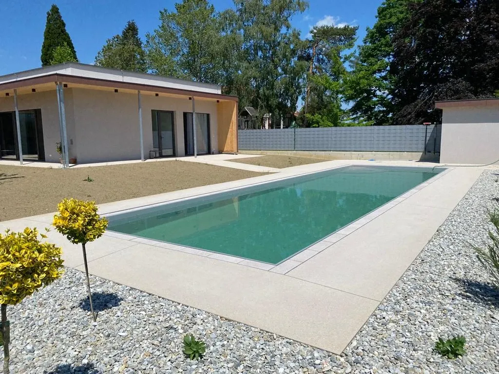 Einfamilienhaus mit Pool und Garten in Wien Umgebung